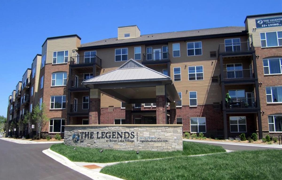 Apartments for Rent St. Anthony The Legends at Silver Lake Village